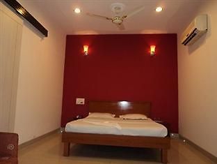 Hotel Royal Palace Malad ภายนอก รูปภาพ