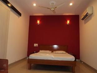 Hotel Royal Palace Malad ภายนอก รูปภาพ
